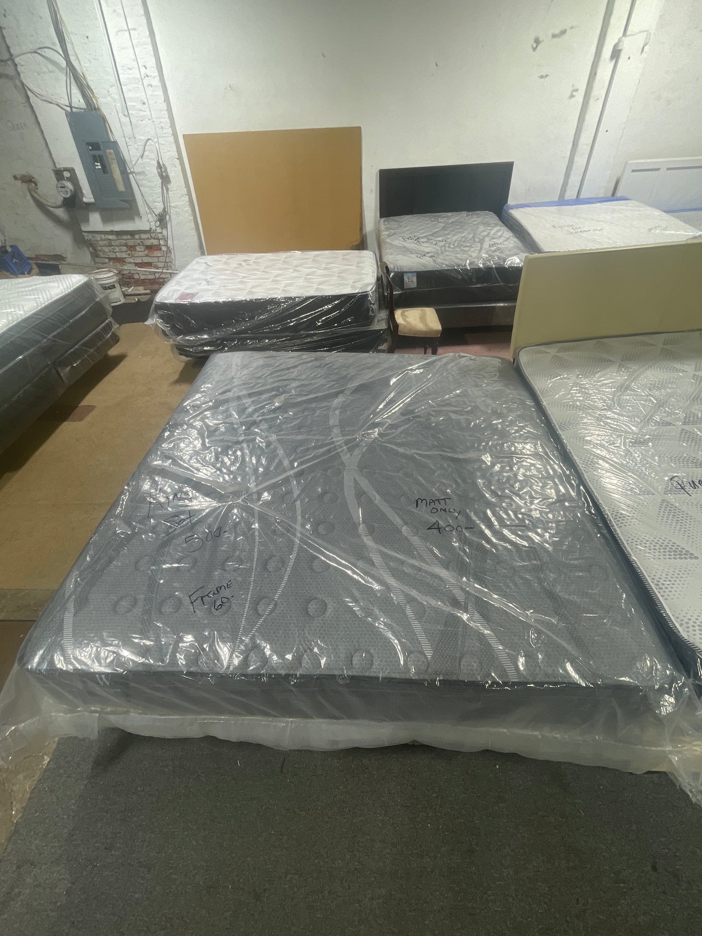 Windsor Mattress (Twin, Full, Queen, King) *Firm*