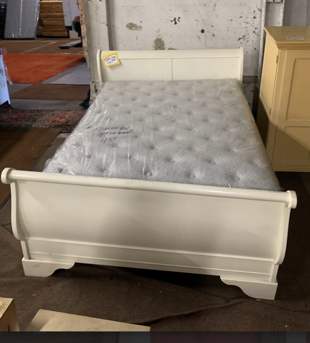 White Queen Sleigh Bed Set